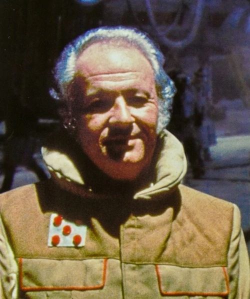 General Pharl McQuarrie (Human Rebel Military Advisor)