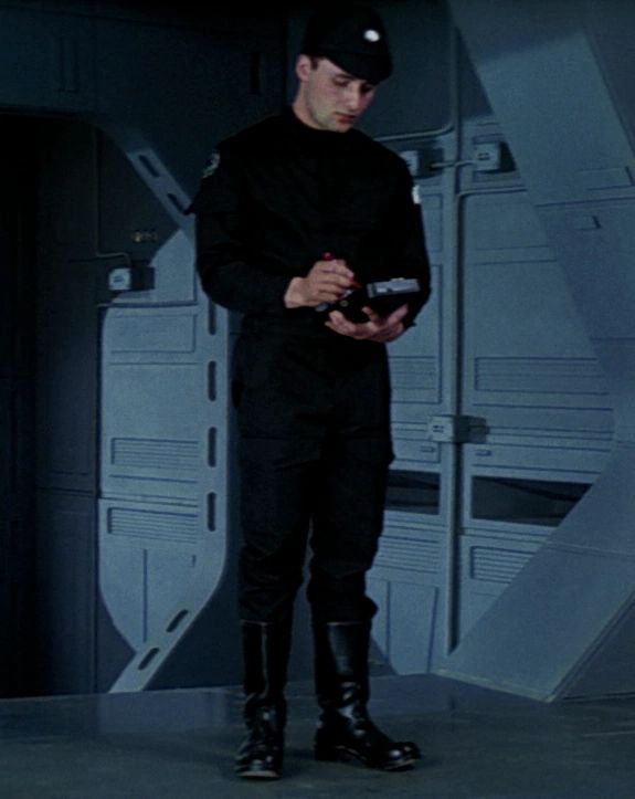 Chief Retwin (Human Imperial Officer)